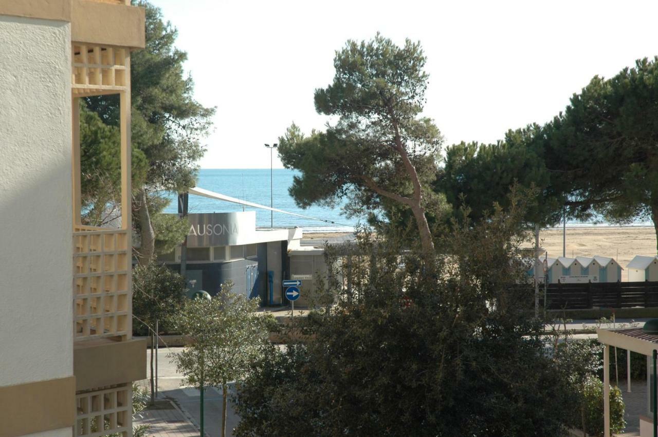 Lungomare Sabbiadoro Villa Lignano Sabbiadoro Buitenkant foto
