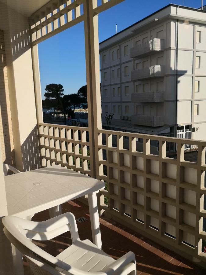 Lungomare Sabbiadoro Villa Lignano Sabbiadoro Buitenkant foto